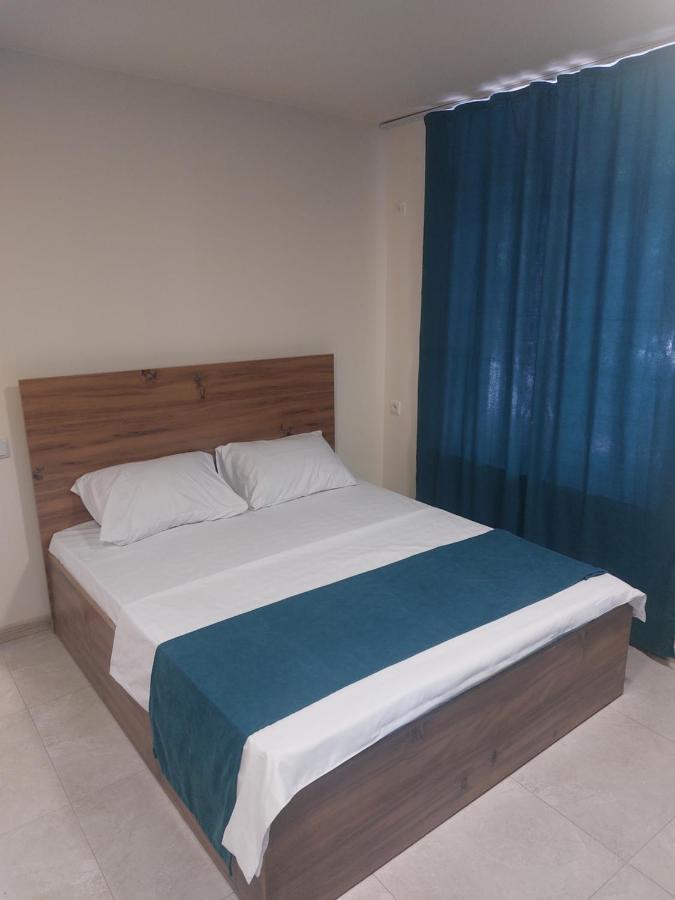 The Best Hotel-Hostel Єреван Екстер'єр фото
