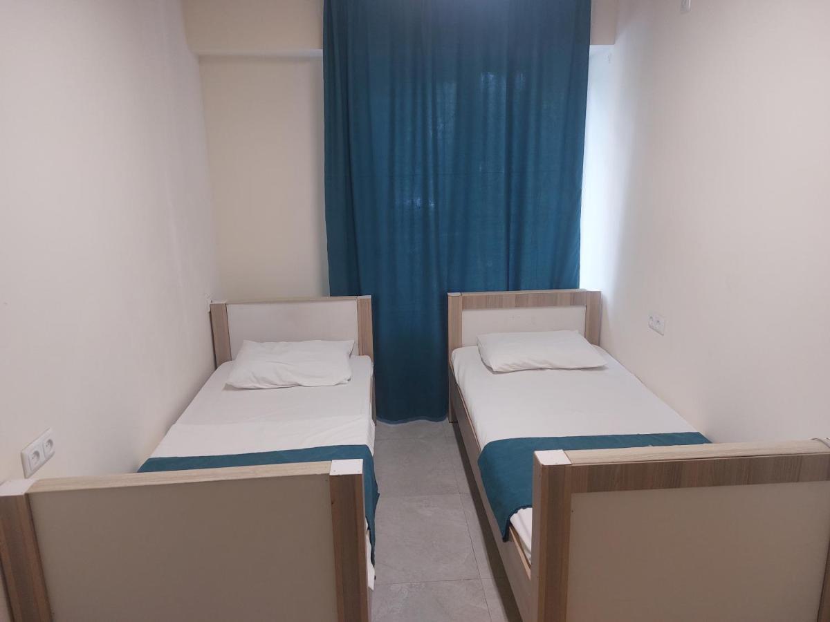 The Best Hotel-Hostel Єреван Екстер'єр фото
